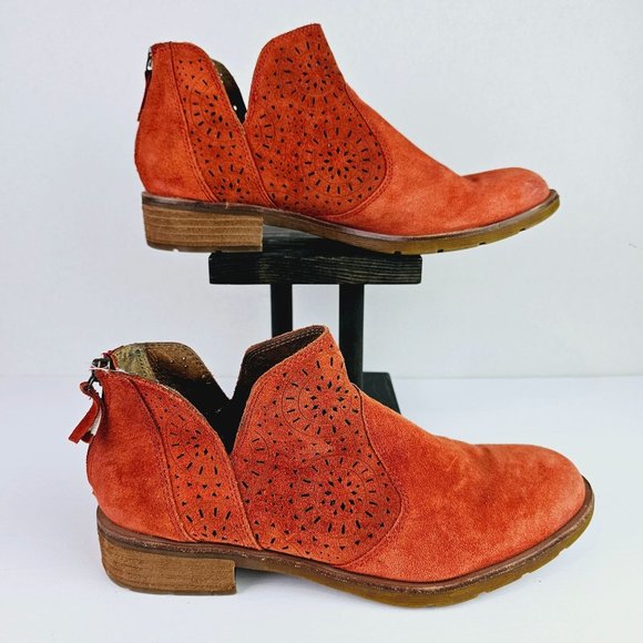 Sofft Women’s Barrosa Sunset Orange Suede Ankle Bootie Size 9.5M - Picture 3 of 8